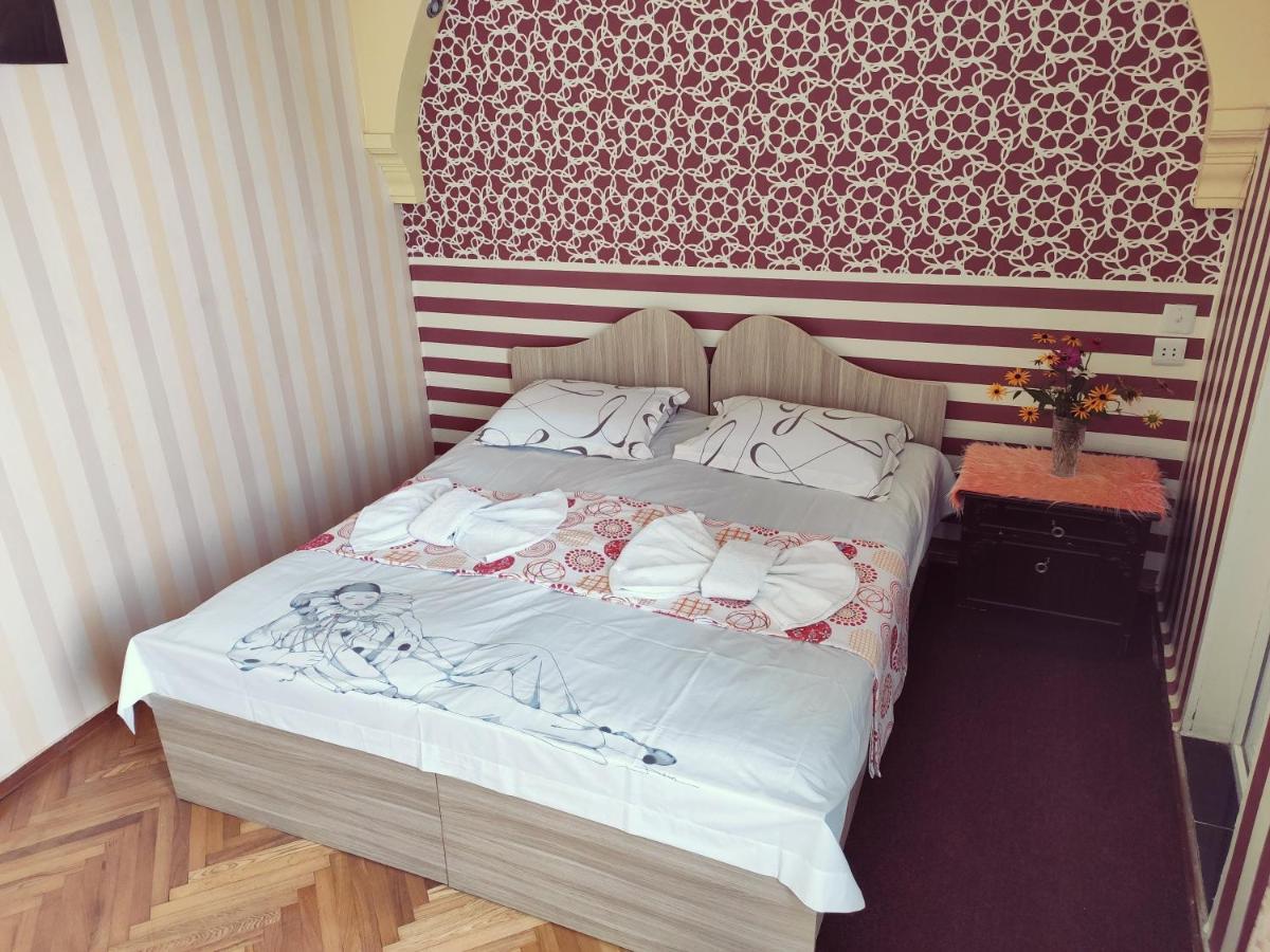 Guest House On Kostava 23 コブレチ エクステリア 写真