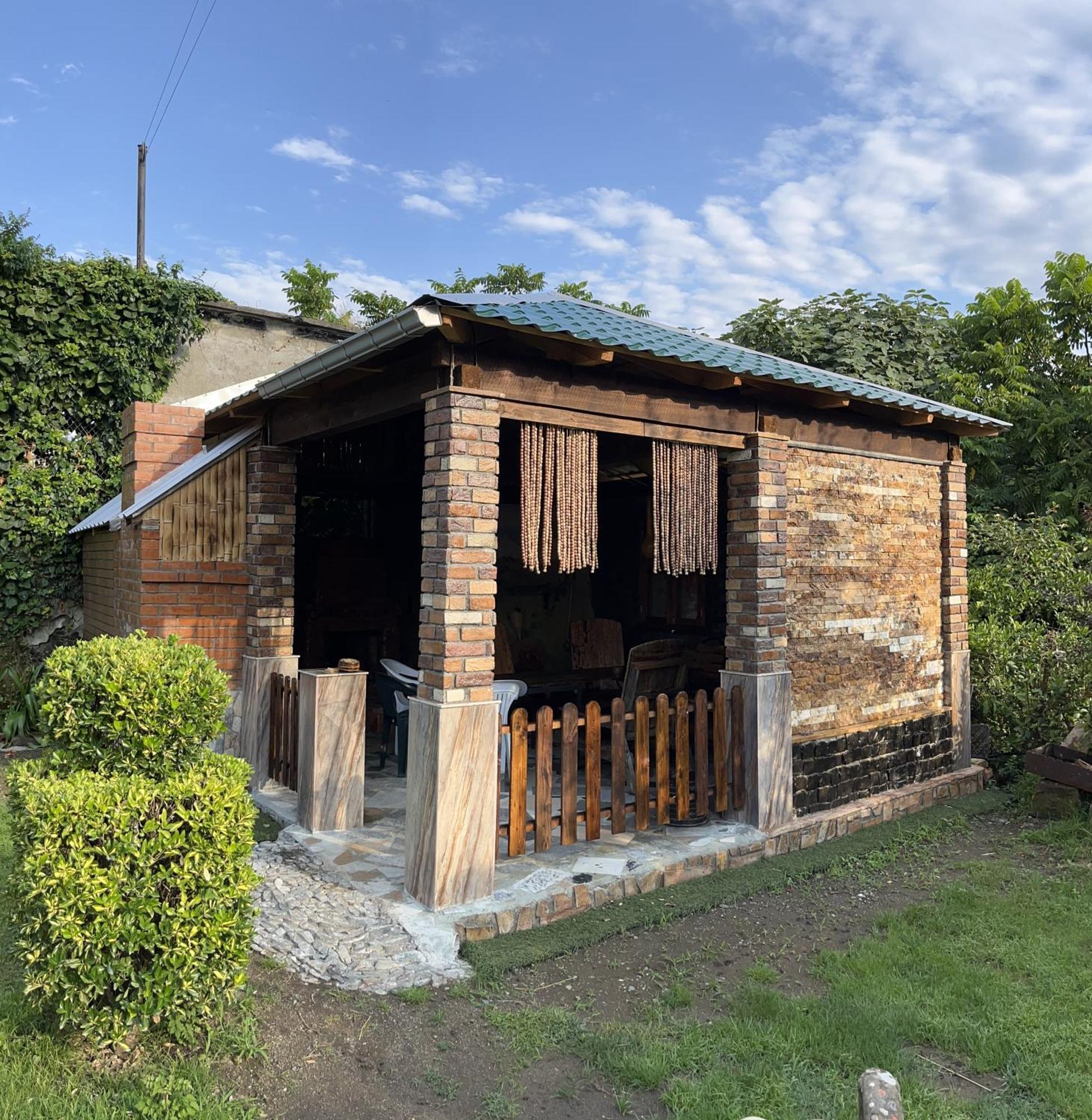 Guest House On Kostava 23 コブレチ エクステリア 写真